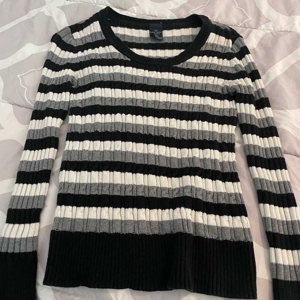 Long sleeve sweater